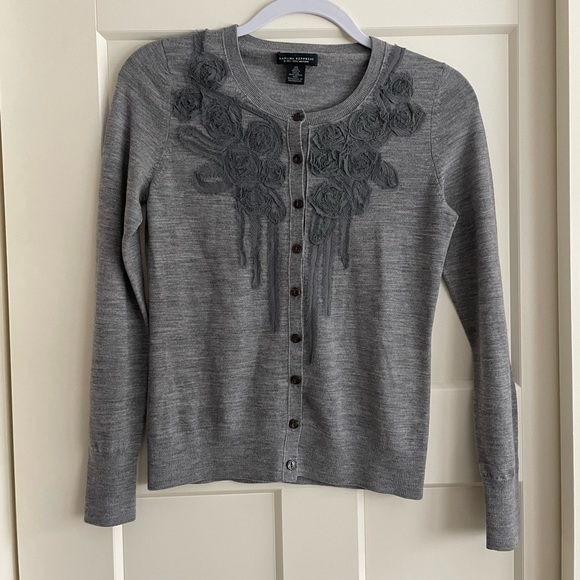 Banana Republic 100% Merino Wool cardigan, size XS. - Picture 8 of 9